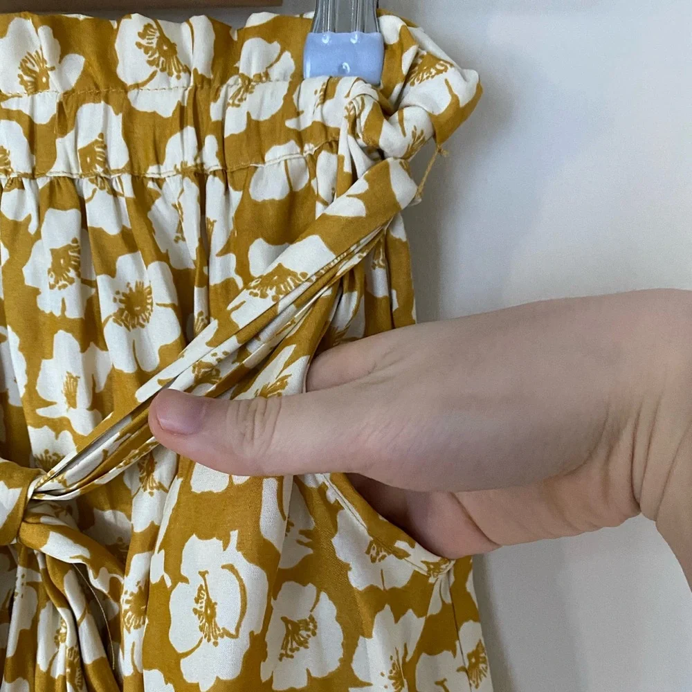 Yellow white floral paperbag mini skirt XXS